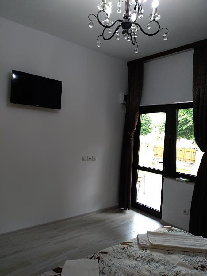 Casa Roka Appartement Ieşelniţa Buitenkant foto